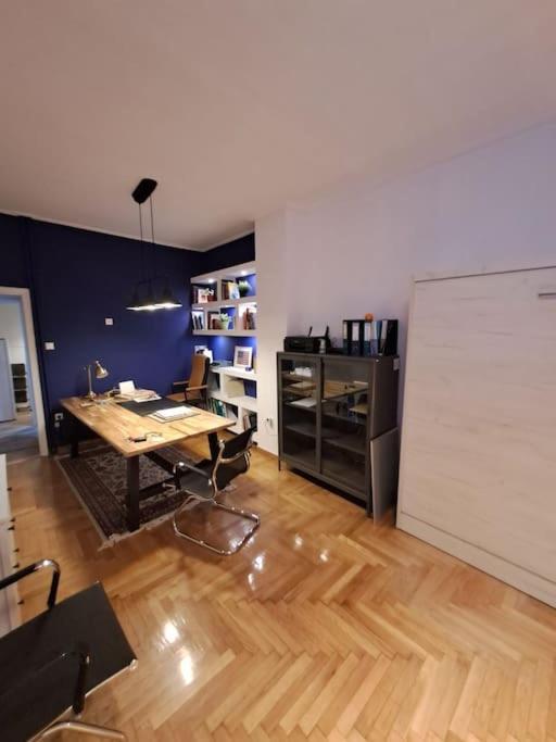 Chic Comfort: Where Cozy Meets Professional Atenas Exterior foto