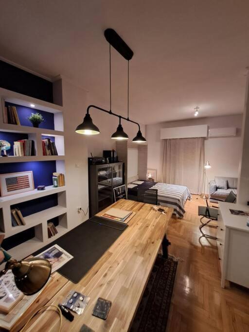 Chic Comfort: Where Cozy Meets Professional Atenas Exterior foto