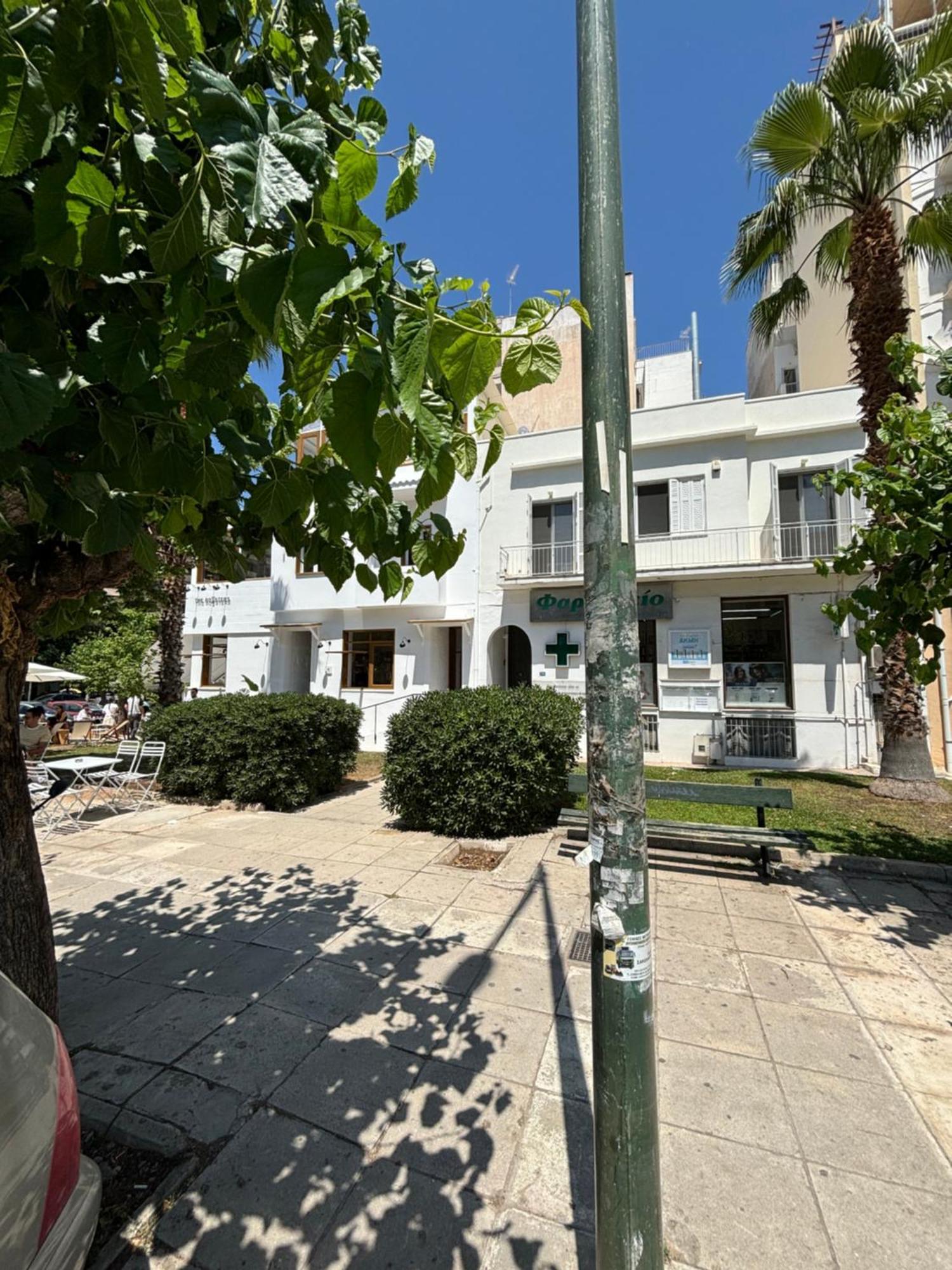 Chic Comfort: Where Cozy Meets Professional Atenas Exterior foto